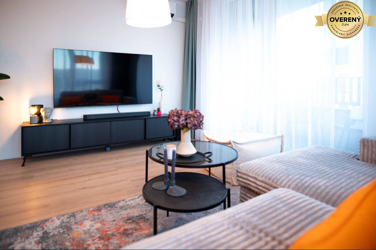 Rent One bedroom apartment, One bedroom apartment, Včelárska ulica, Tr