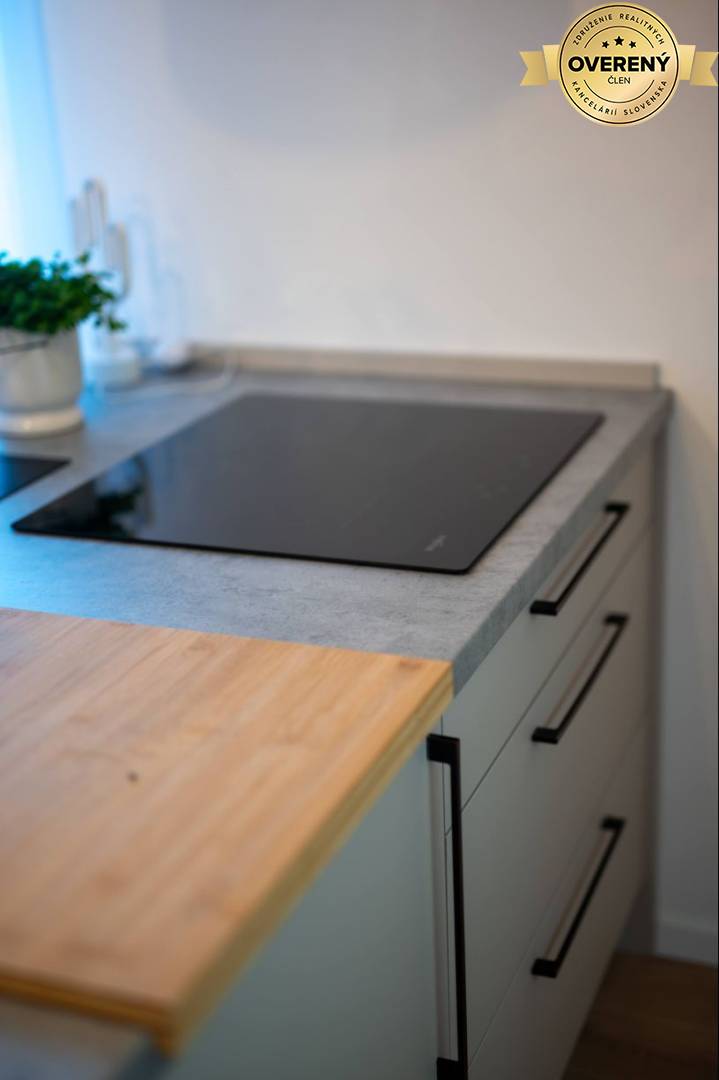 Rent One bedroom apartment, One bedroom apartment, Včelárska ulica, Tr