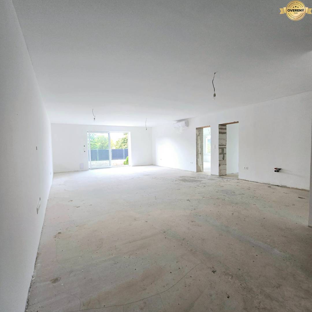 Sale Four+ bedroom apartment, Four+ bedroom apartment, Konštantína Čul