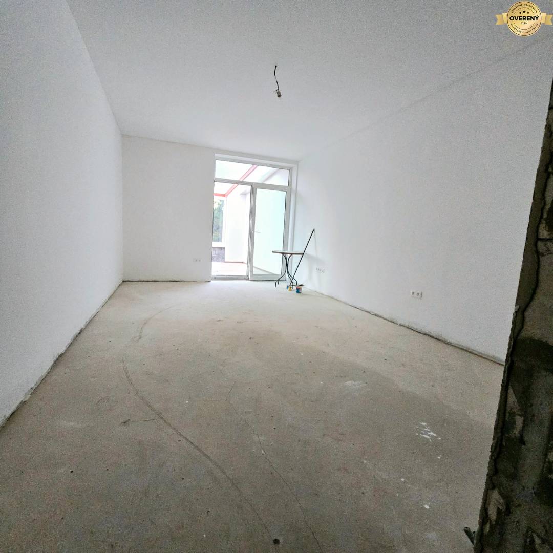 Sale Four+ bedroom apartment, Four+ bedroom apartment, Konštantína Čul