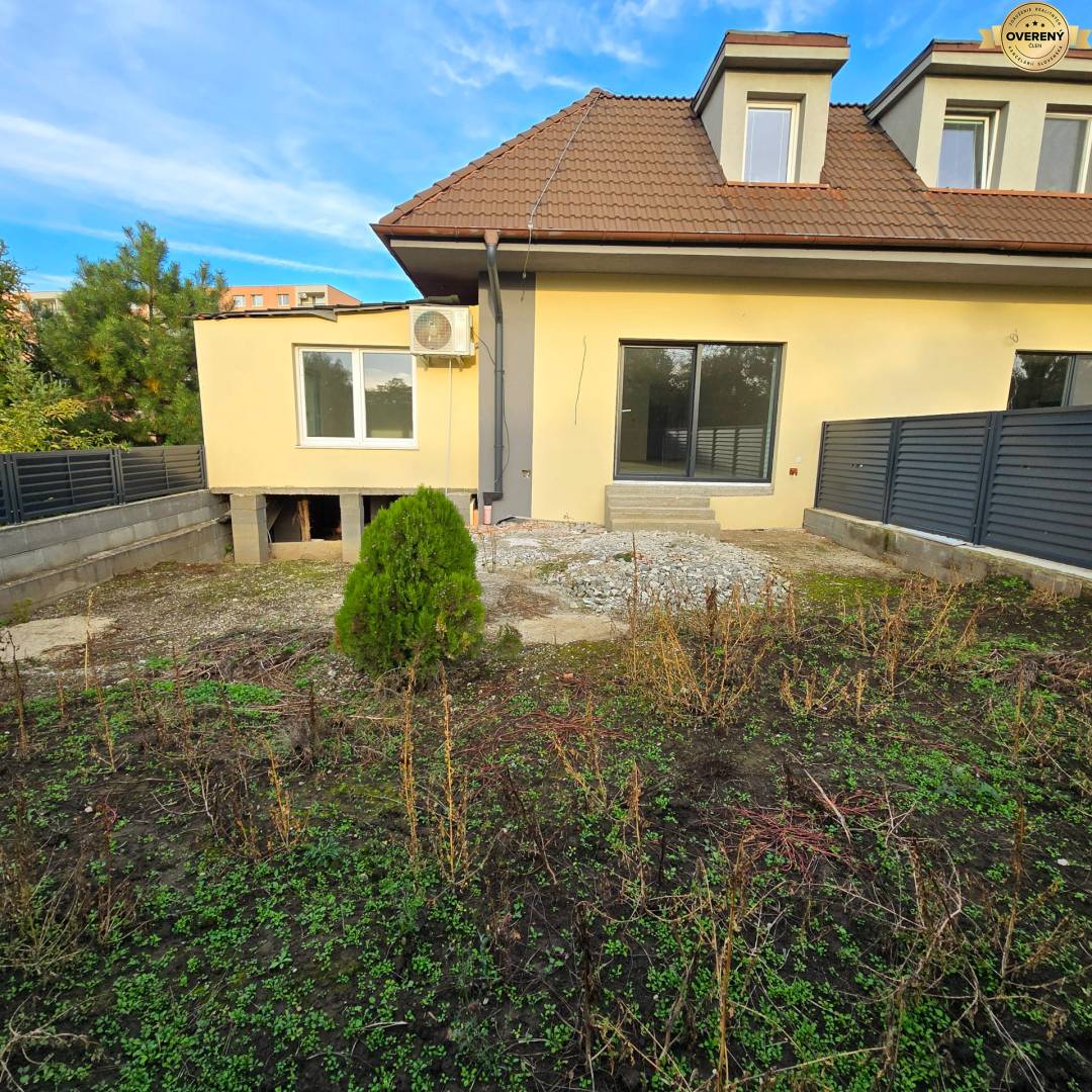 Sale Four+ bedroom apartment, Four+ bedroom apartment, Konštantína Čul