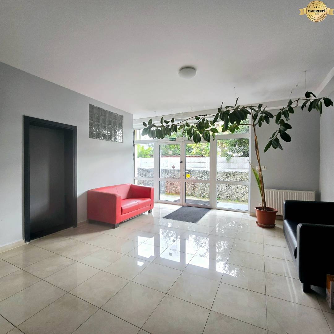 Sale Studio, Studio, Konštantína Čulena, Trnava, Slovakia