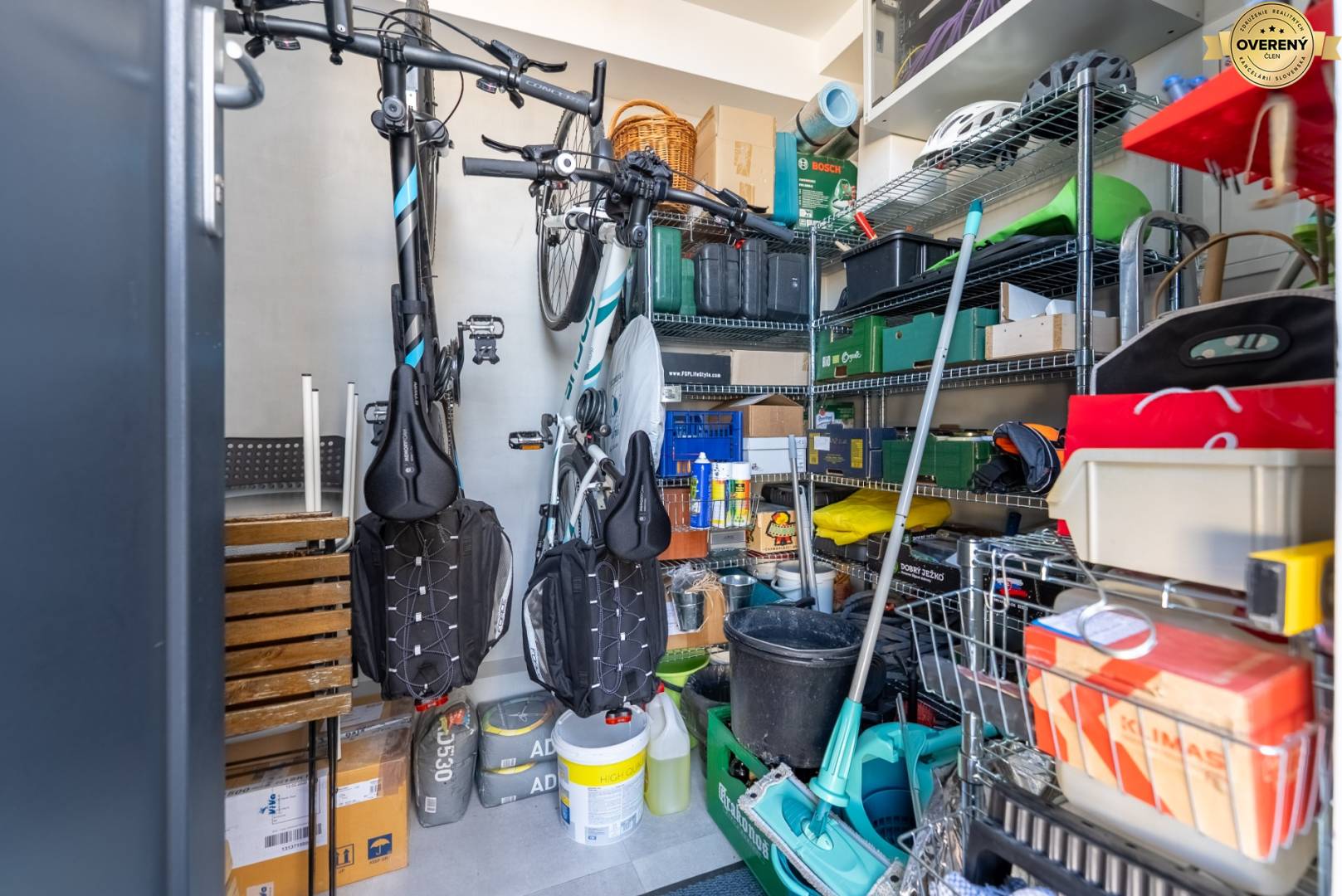 Sale Three bedroom apartment, Three bedroom apartment, Mikovíniho, Trn