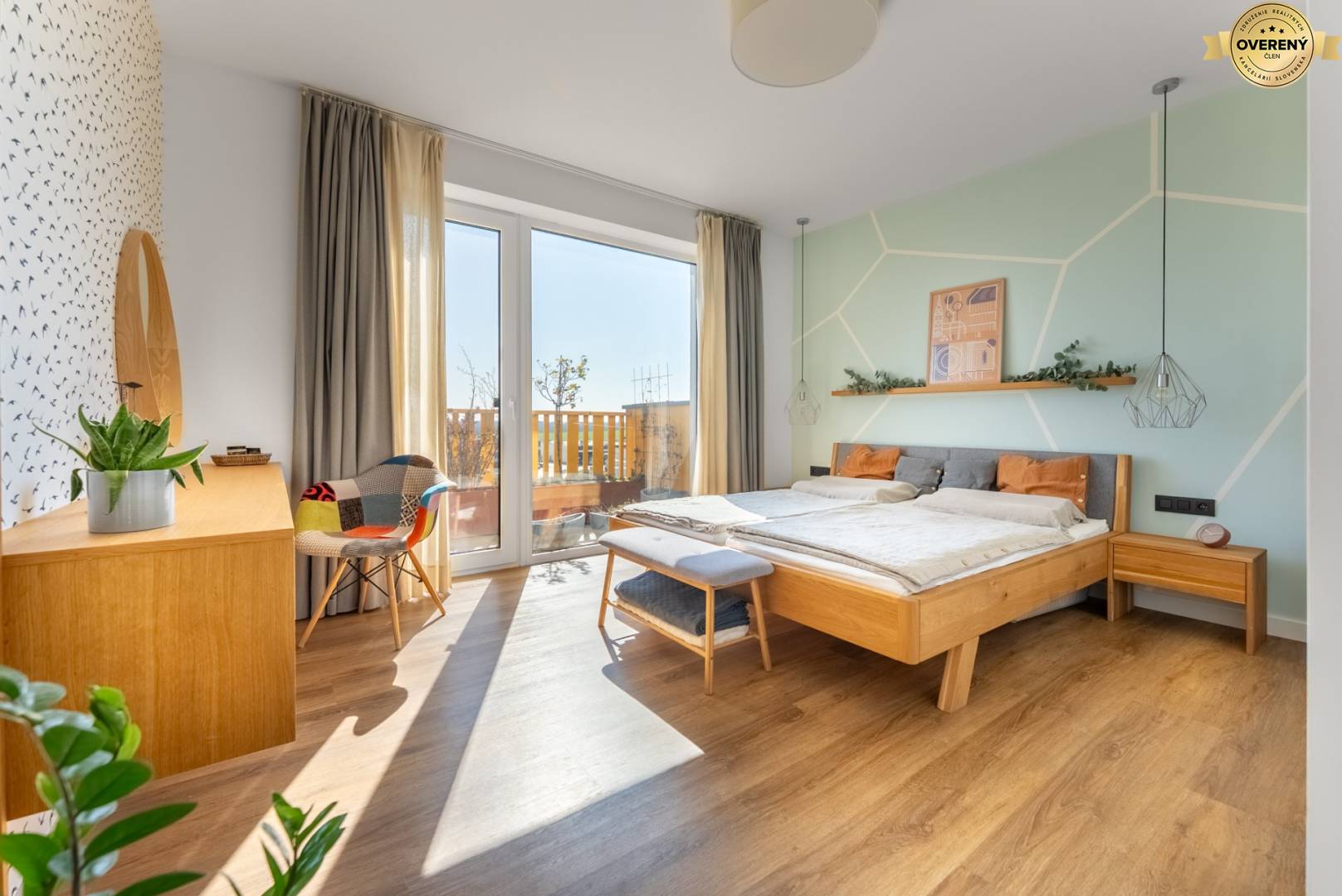 Sale Three bedroom apartment, Three bedroom apartment, Mikovíniho, Trn