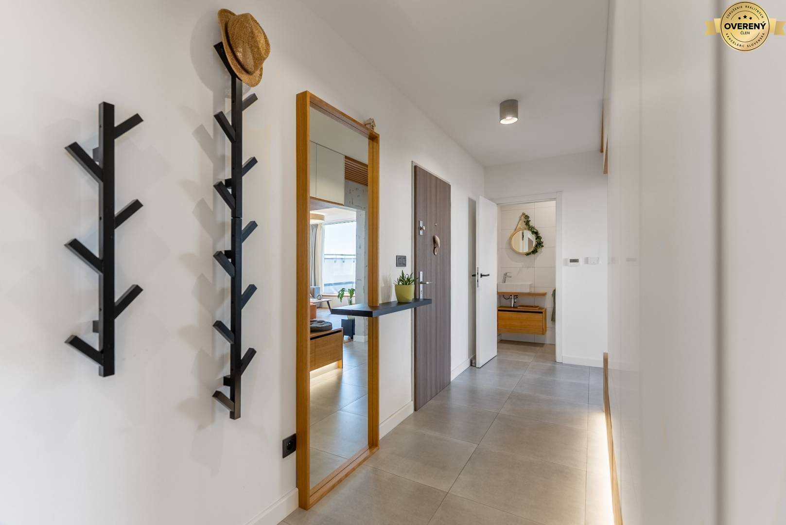 Sale Three bedroom apartment, Three bedroom apartment, Mikovíniho, Trn