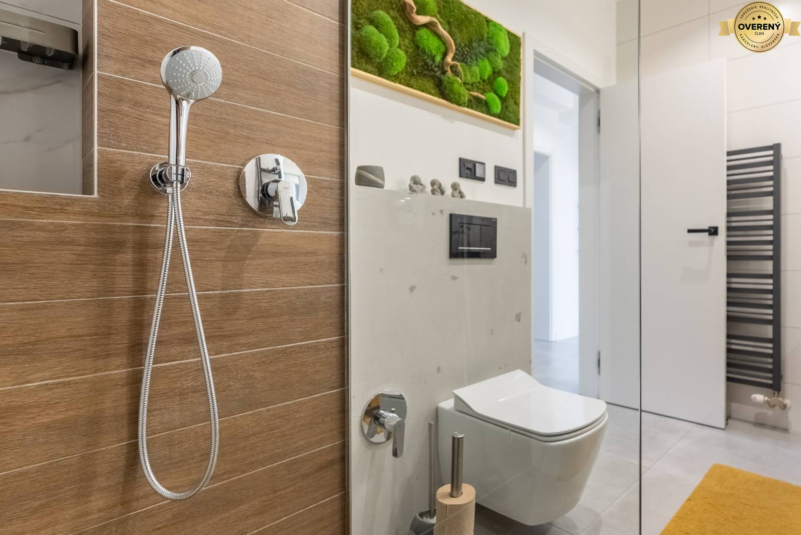 Sale Three bedroom apartment, Three bedroom apartment, Mikovíniho, Trn