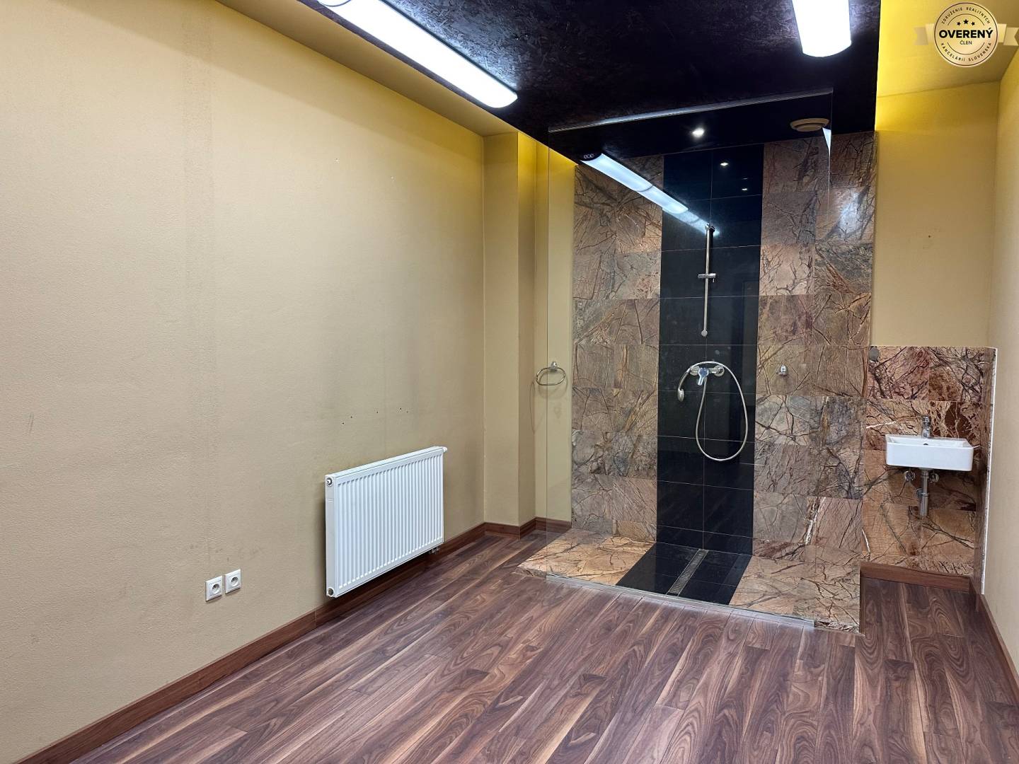 Rent Commercial premises, Commercial premises, Dvory, Púchov, Slovakia