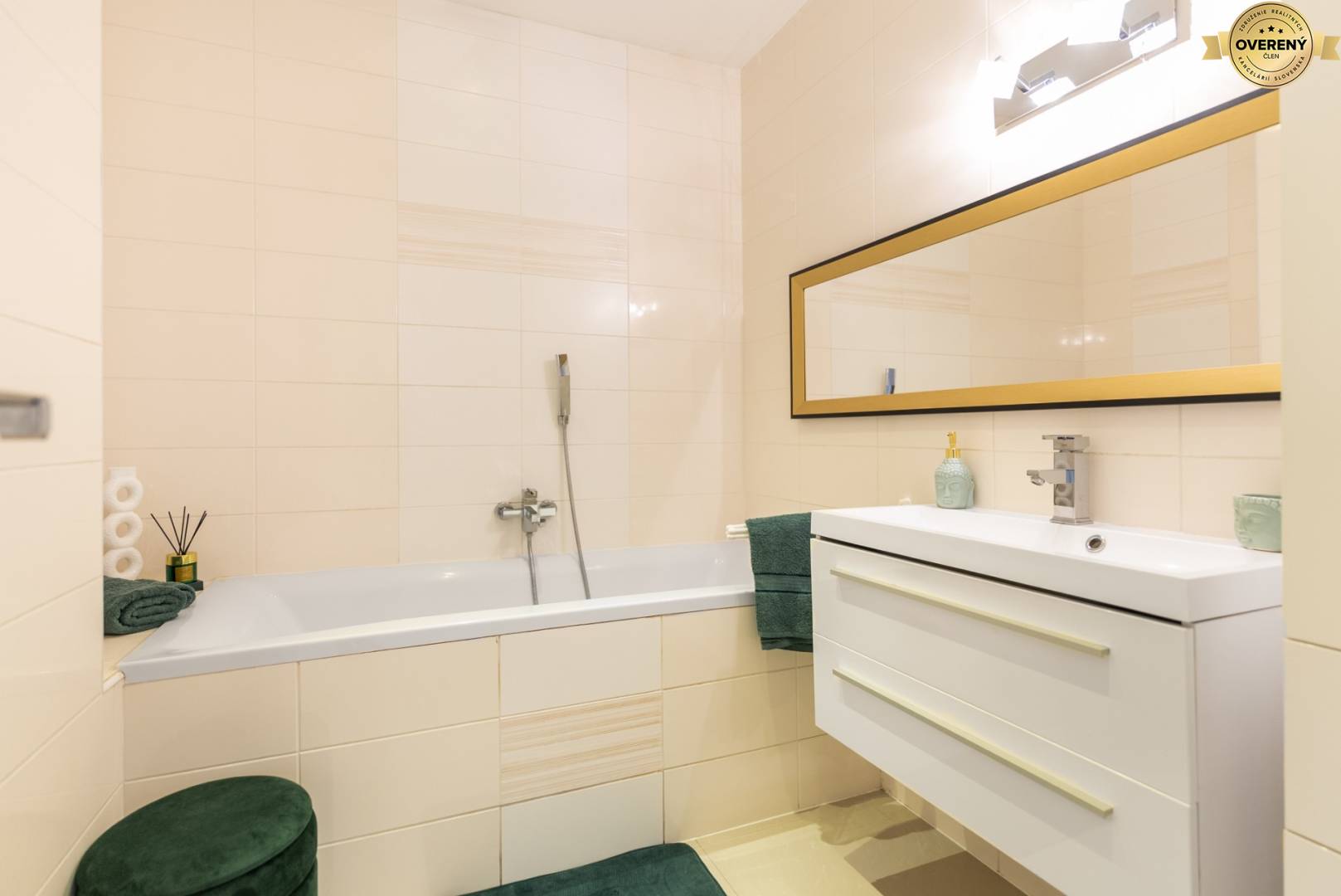 Rent Three bedroom apartment, Three bedroom apartment, Jazdecká, Trnav