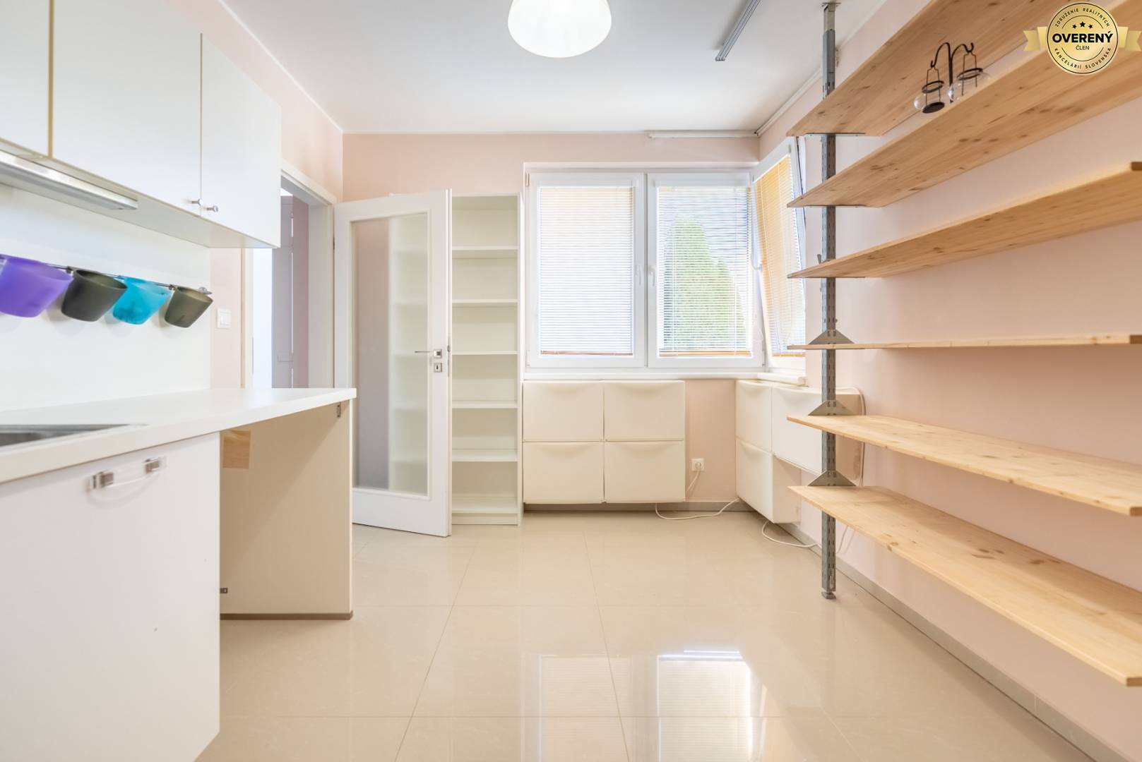 Rent Three bedroom apartment, Three bedroom apartment, Jazdecká, Trnav