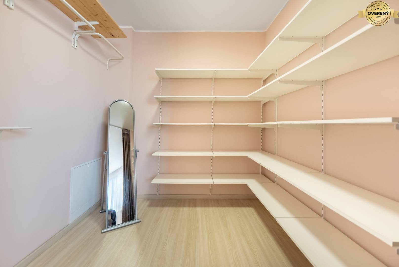 Rent Three bedroom apartment, Three bedroom apartment, Jazdecká, Trnav