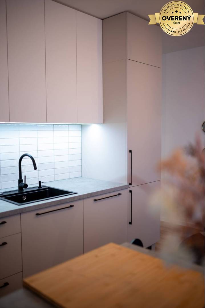 Rent One bedroom apartment, One bedroom apartment, Včelárska ulica, Tr