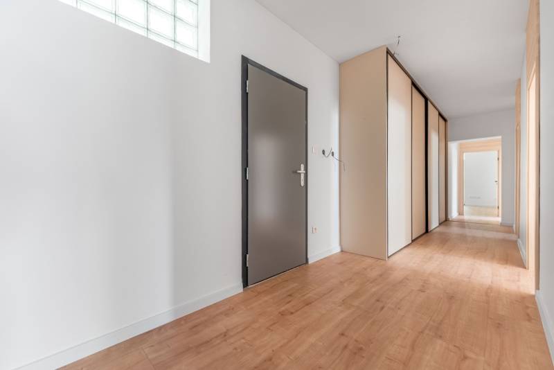 Sale Three bedroom apartment, Three bedroom apartment, Konštantína Čul