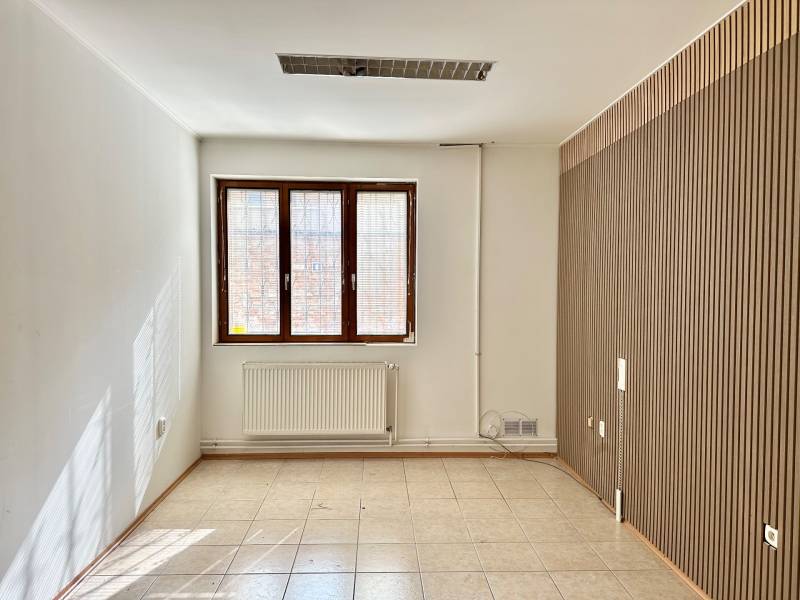 Rent Offices, Offices, Hlavná, Trnava, Slovakia